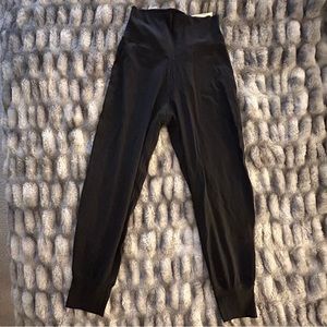 Small Short OFFLINE By Aerie Real Me Jogger